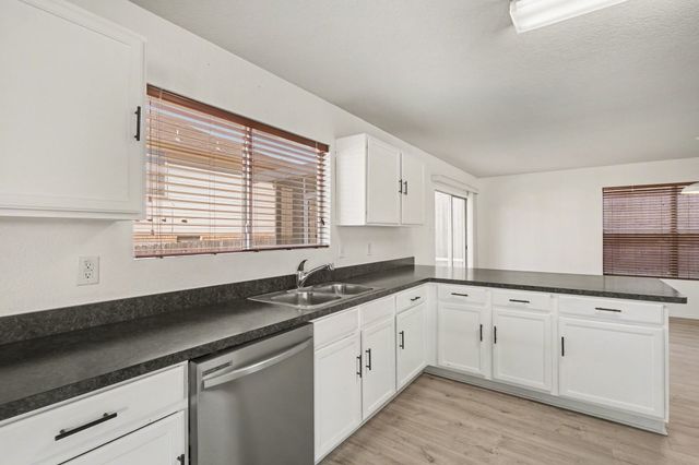 1712 Morrison Drive, Fort Worth, TX 76112