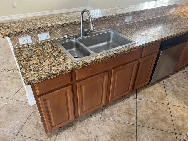 14008 SW 274 TER, Homestead, FL 33032