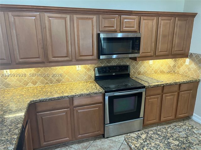 14008 SW 274 TER, Homestead, FL 33032