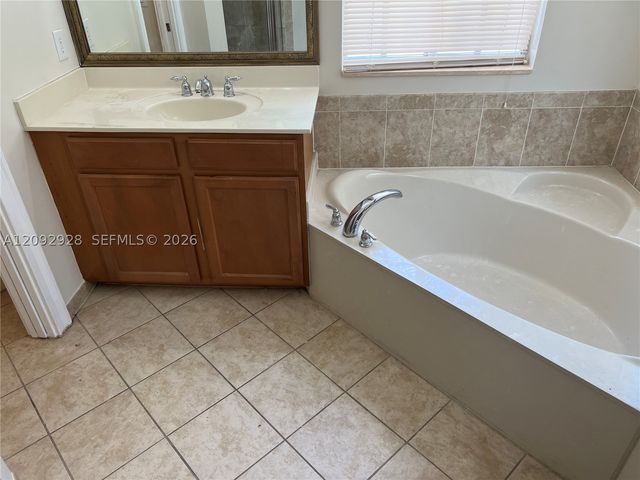 14008 SW 274 TER, Homestead, FL 33032