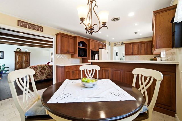 218 Tree Trunk Drive, Spring, TX 77388