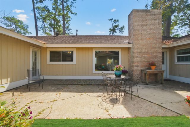 218 Tree Trunk Drive, Spring, TX 77388
