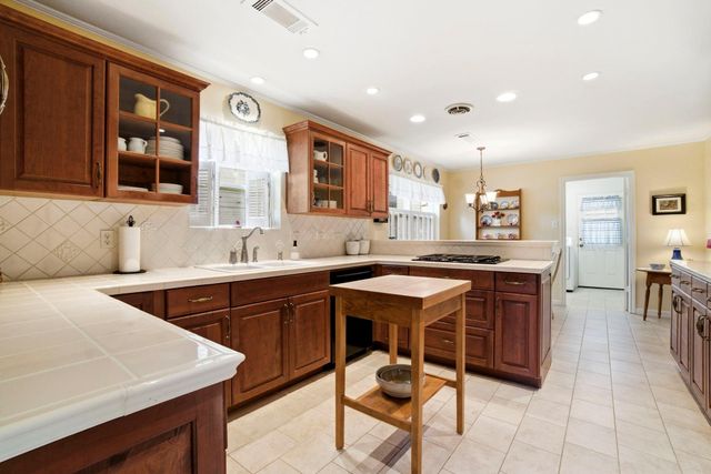 218 Tree Trunk Drive, Spring, TX 77388