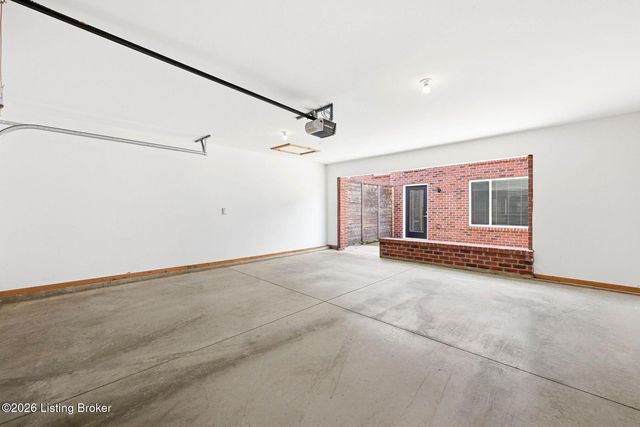 10906 Cole Thompson Ln, Jeffersontown, KY 40299