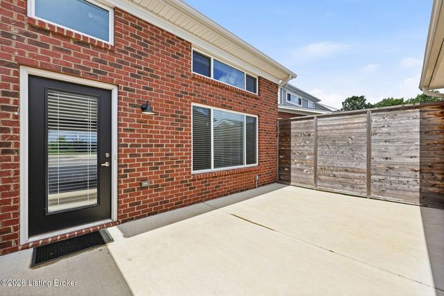 10906 Cole Thompson Ln, Jeffersontown, KY 40299