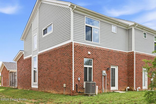 10906 Cole Thompson Ln, Jeffersontown, KY 40299