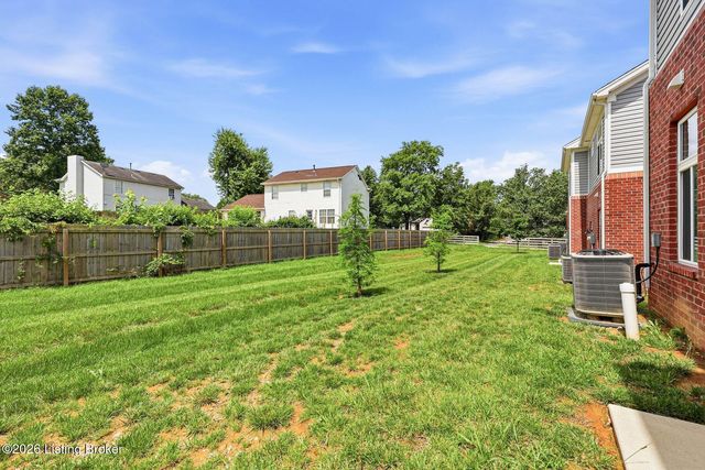 10906 Cole Thompson Ln, Jeffersontown, KY 40299