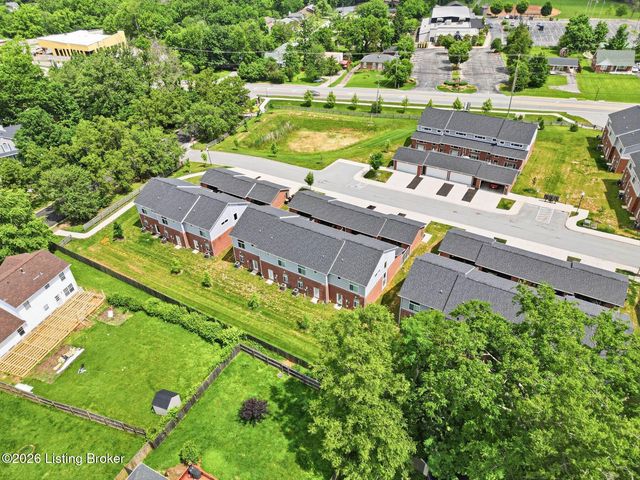 10906 Cole Thompson Ln, Jeffersontown, KY 40299