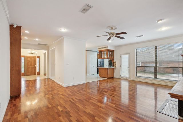1012 Indian Ridge, Denton, TX 76205