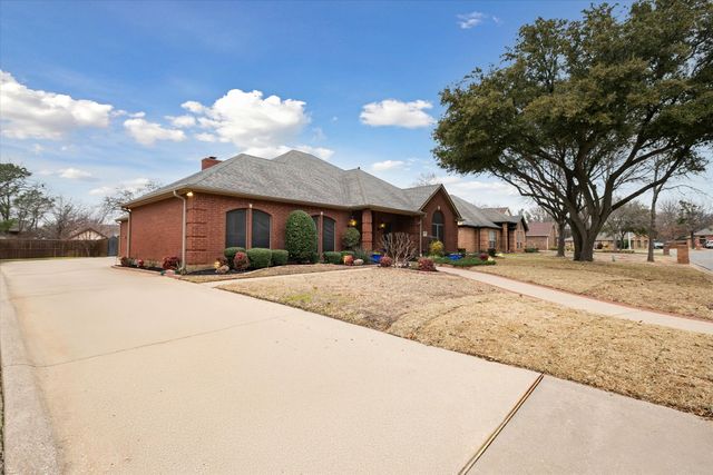 1012 Indian Ridge, Denton, TX 76205