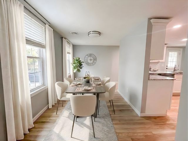 78 Dalby St 4, Newton, MA 02458