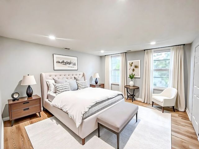 78 Dalby St 4, Newton, MA 02458