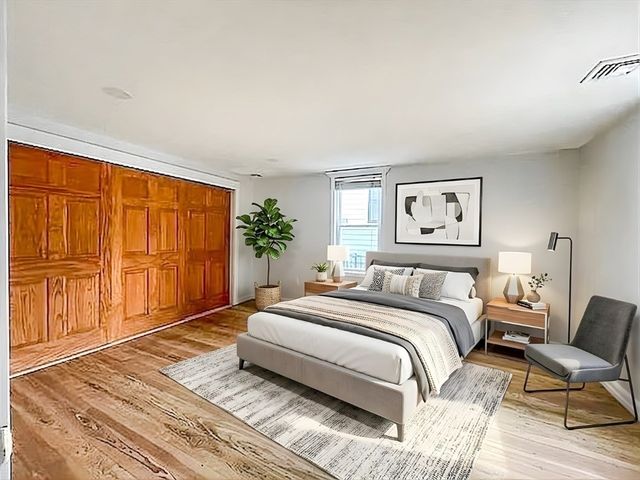 78 Dalby St 4, Newton, MA 02458