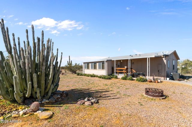 51539 W DONALD Road, Aguila, AZ 85320