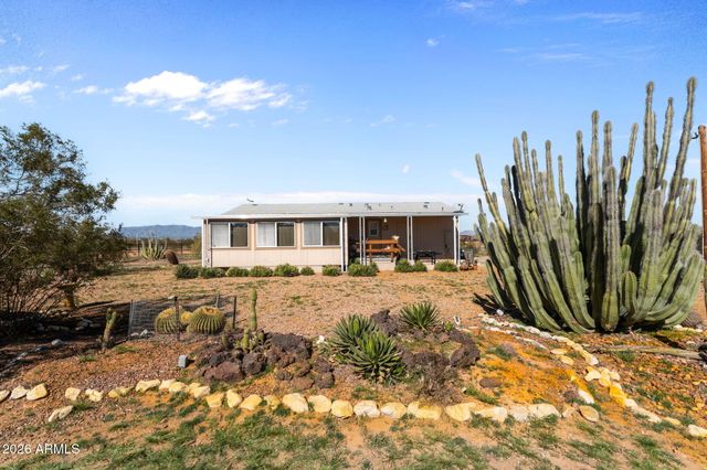 51539 W DONALD Road, Aguila, AZ 85320