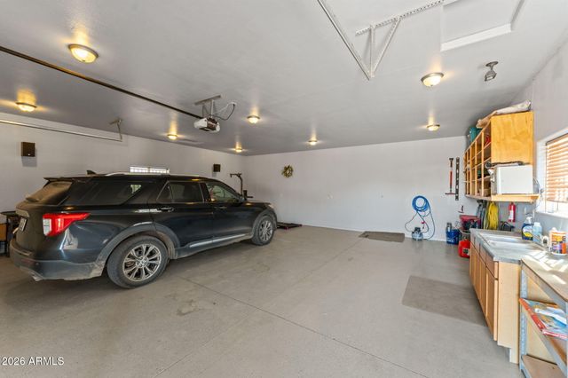 51539 W DONALD Road, Aguila, AZ 85320