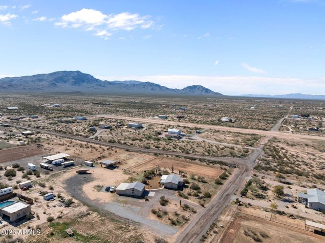 51539 W DONALD Road, Aguila, AZ 85320