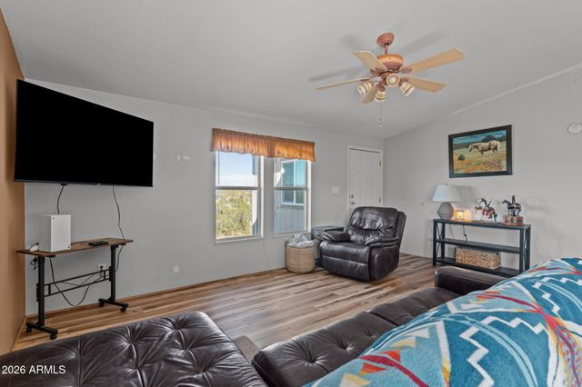 51539 W DONALD Road, Aguila, AZ 85320