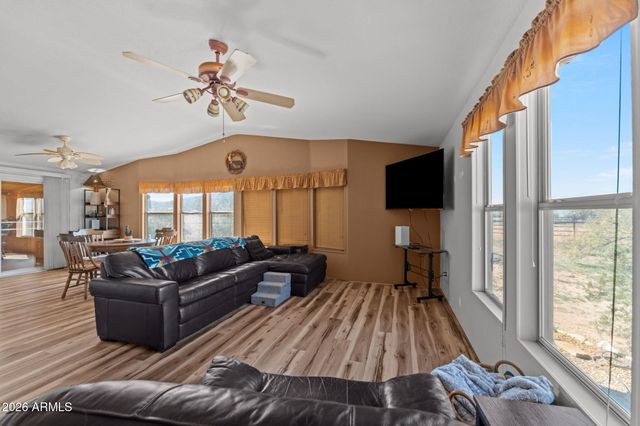 51539 W DONALD Road, Aguila, AZ 85320