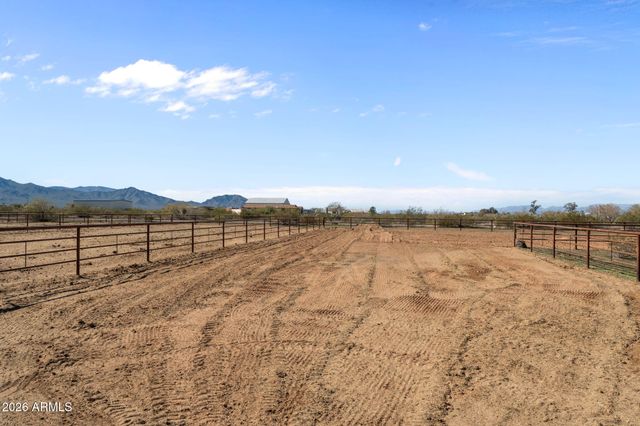51539 W DONALD Road, Aguila, AZ 85320