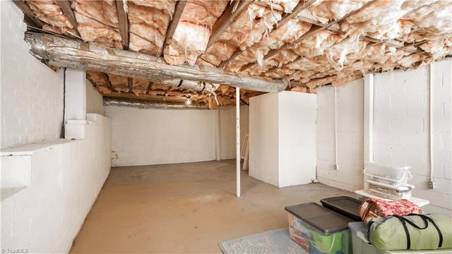 5557 Pineview Drive, Winston-salem, NC 27105