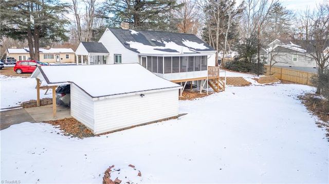 5557 Pineview Drive, Winston-salem, NC 27105