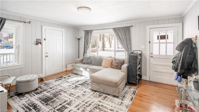 5557 Pineview Drive, Winston-salem, NC 27105