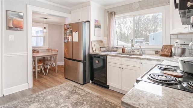 5557 Pineview Drive, Winston-salem, NC 27105