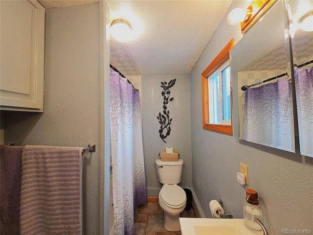 21976 2225 Rd, Cedaredge, CO 81413