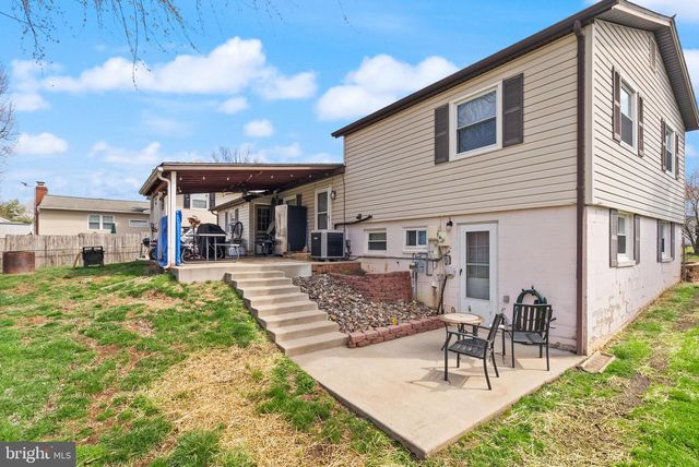 107 N ASPEN AVE, Sterling, VA 20164