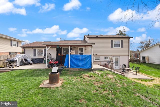 107 N ASPEN AVE, Sterling, VA 20164