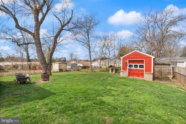 107 N ASPEN AVE, Sterling, VA 20164