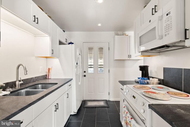 107 N ASPEN AVE, Sterling, VA 20164