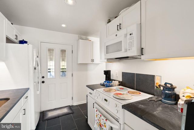 107 N ASPEN AVE, Sterling, VA 20164