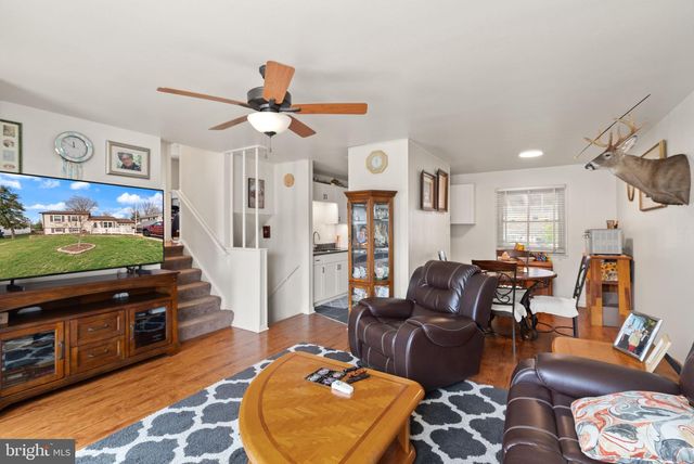 107 N ASPEN AVE, Sterling, VA 20164