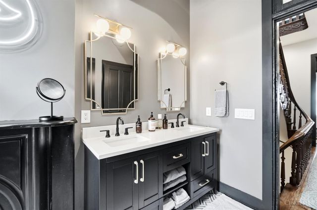 1104 Dayton Street, Cincinnati, OH 45214