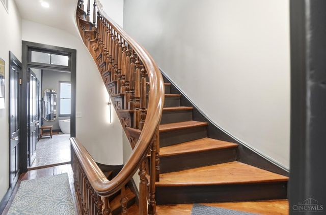 1104 Dayton Street, Cincinnati, OH 45214
