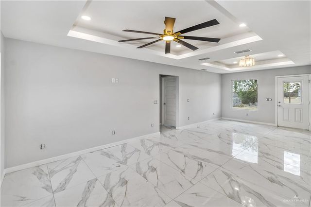 612 S Mina De Oro Street, Mission, TX 78572