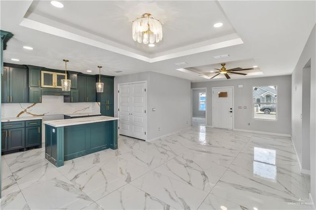 612 S Mina De Oro Street, Mission, TX 78572