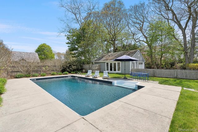 24 Baycrest Avenue, Westhampton, NY 11977