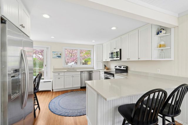 24 Baycrest Avenue, Westhampton, NY 11977
