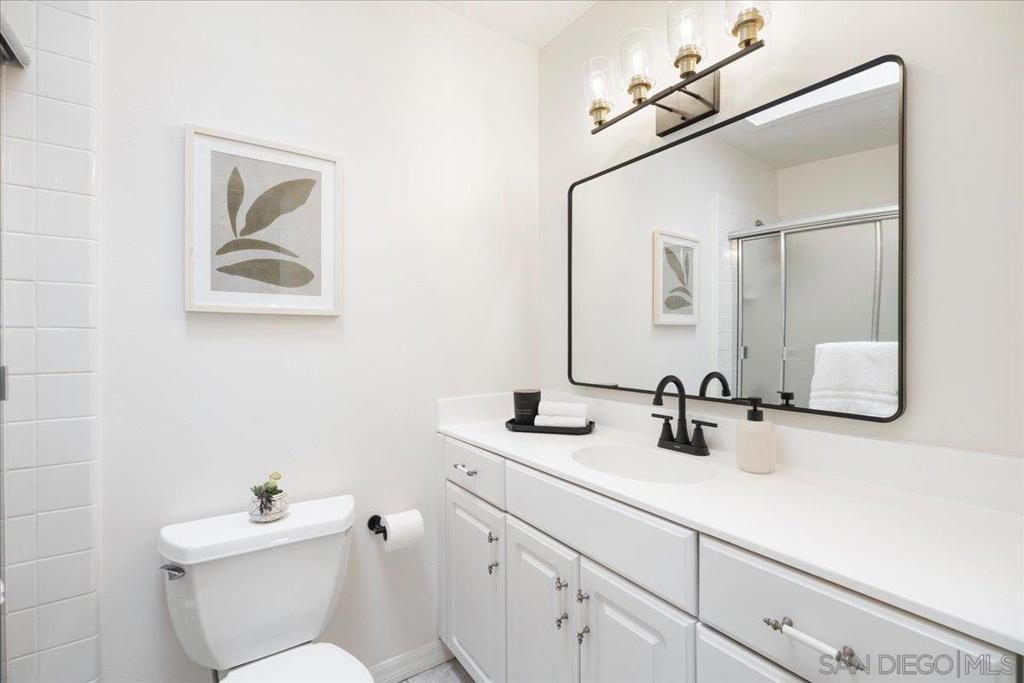 Image 18 of property listing at 448 W Redondo, Oceanside, CA 92057