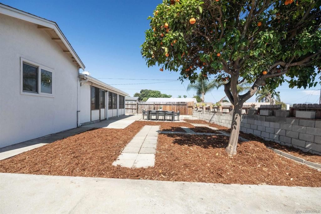 Image 32 of property listing at 448 W Redondo, Oceanside, CA 92057