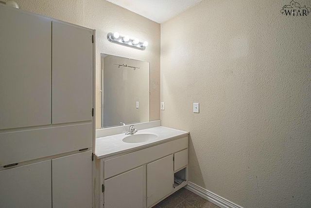 110 DEVONSHIRE DRIVE, Wichita Falls, TX 76302