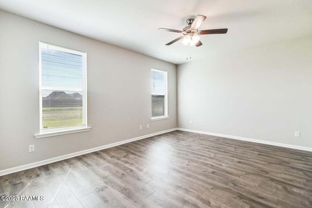 115 Rue Chateau Royal Drive, Youngsville, LA 70592