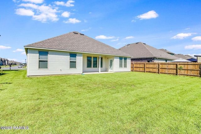 115 Rue Chateau Royal Drive, Youngsville, LA 70592