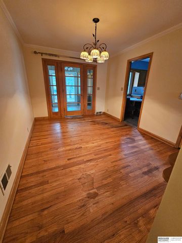 3124 S 42nd Street, Omaha, NE 68105