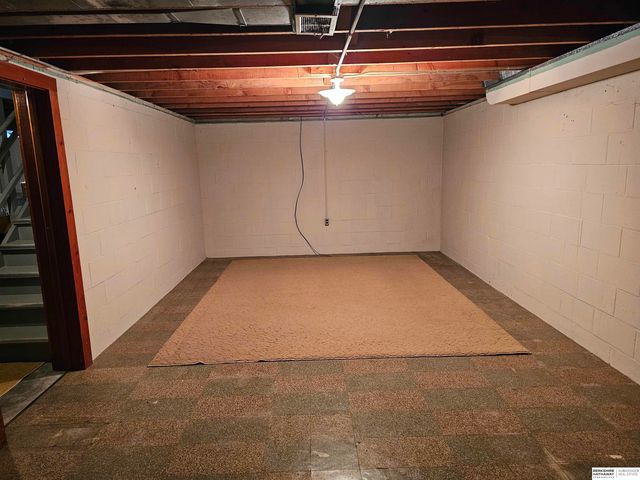 3124 S 42nd Street, Omaha, NE 68105