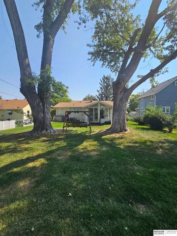 3124 S 42nd Street, Omaha, NE 68105