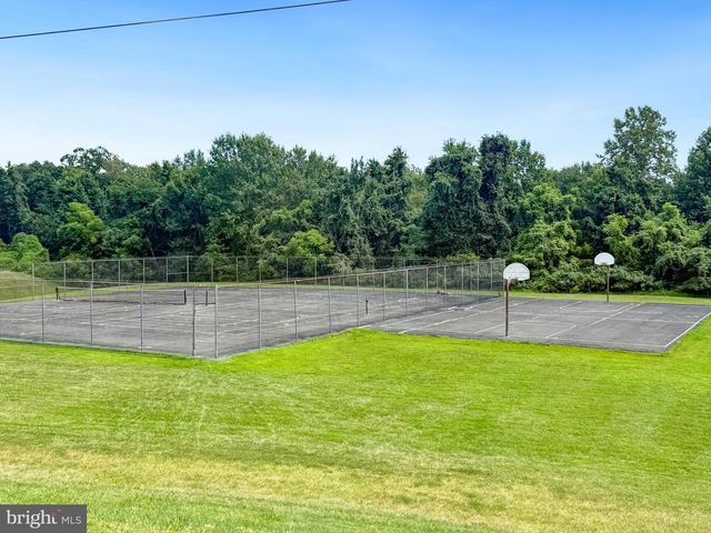 13803 FOUNT BEATTIE CT, Centreville, VA 20121